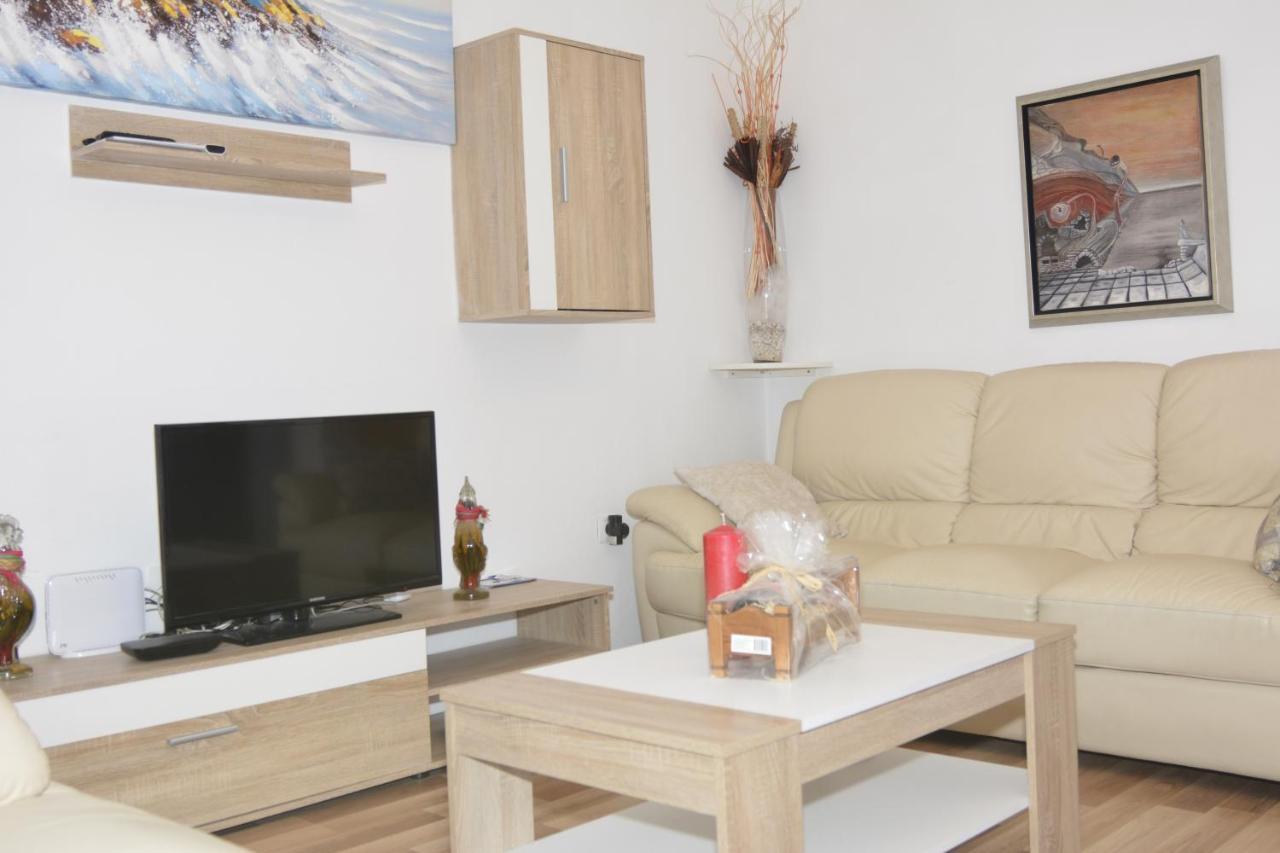 Apartment Lana Senj  Eksteriør bilde